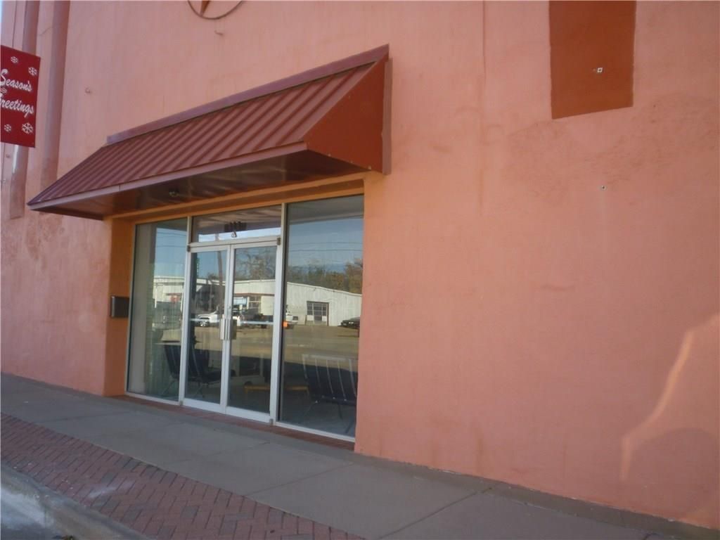 416 N Oak Ave, Mineral Wells, TX 76067